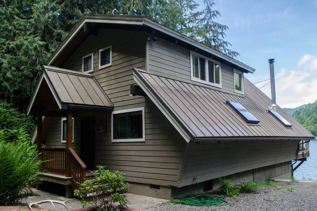Olympic Peninsula 3-story Lake House