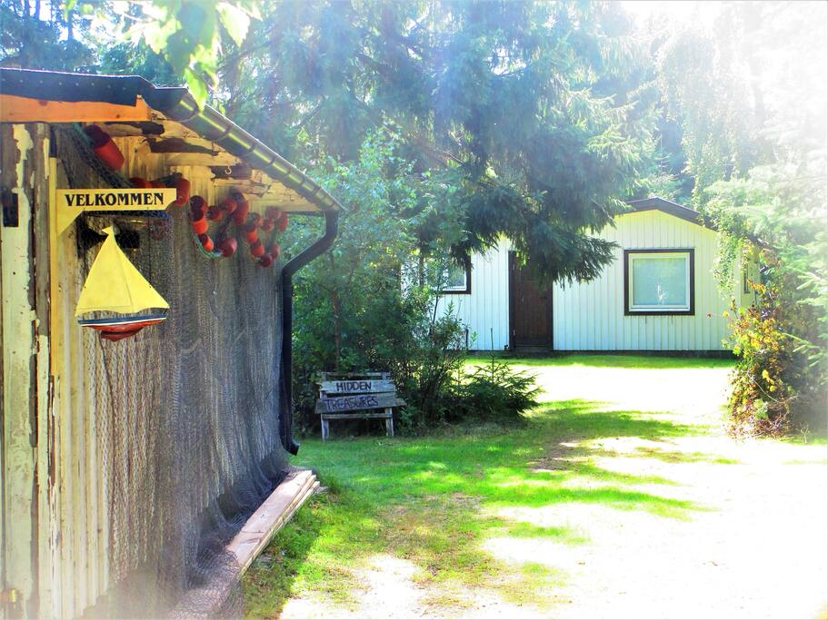 Entrance to Hidden Treasures