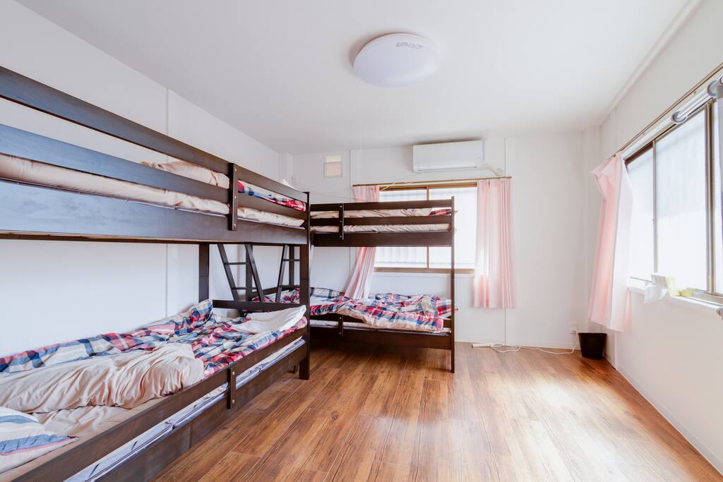 1F private room
2 bunk bed
for 4 people