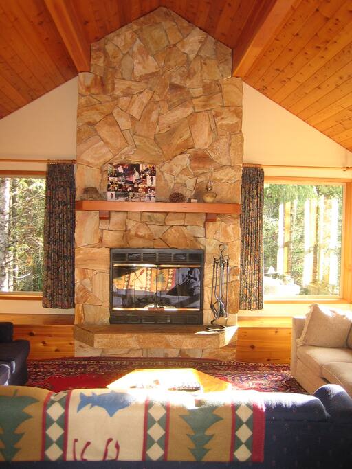 Bright and spacious living room