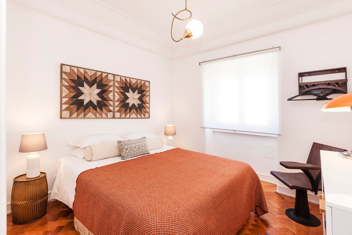 חדר שינה עם מוטיב