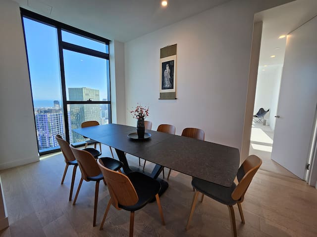 MHYL #Lv 70th- Penthouse 3b2.5b-205 sqm CBD gallery image 3