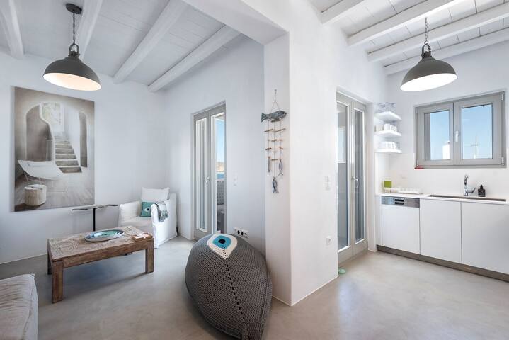 Stylish Naousa home with Sea View Asimi House gallery image 4