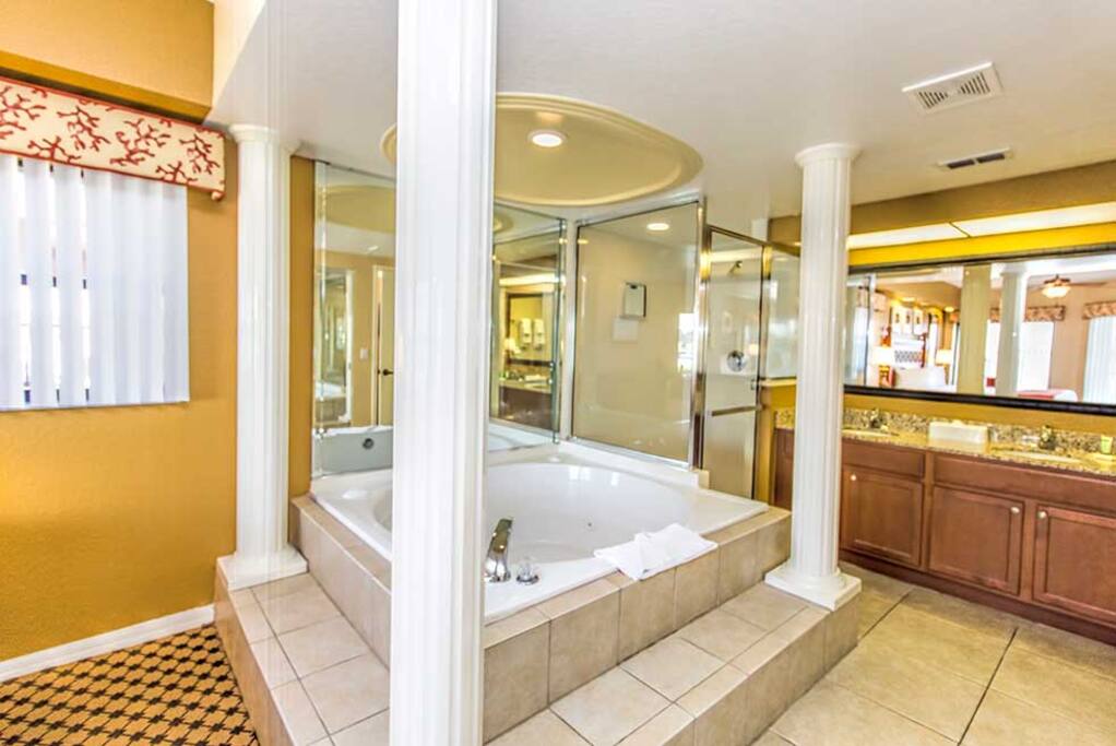 Luxury hot tub