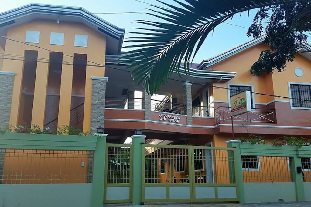 J&B Pension House