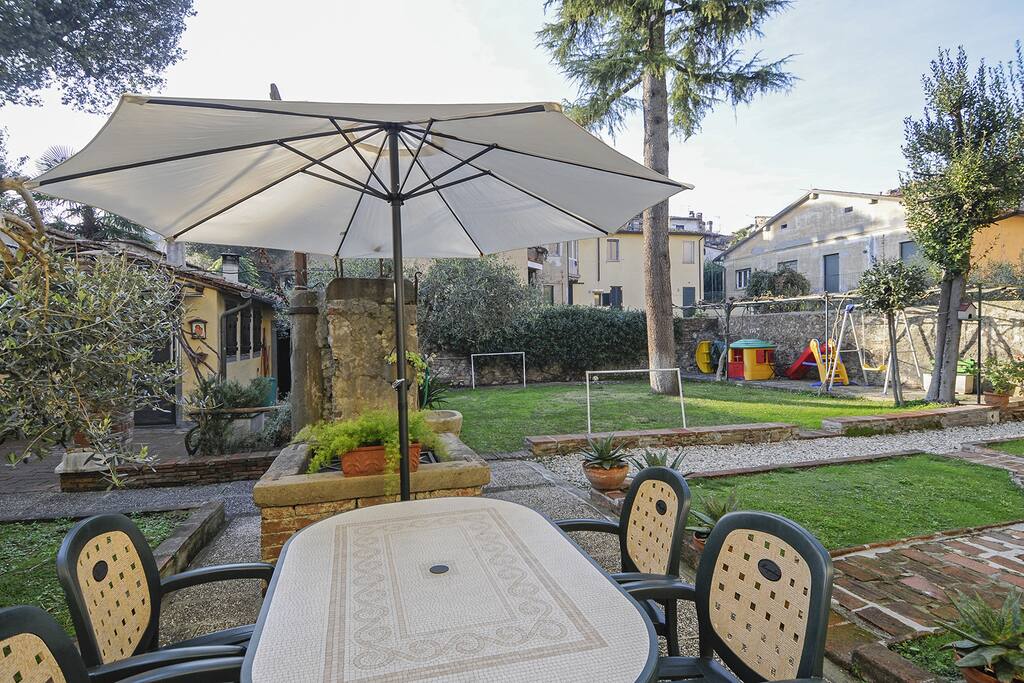 THE EQUIPPED AREA OF THE GARDEN