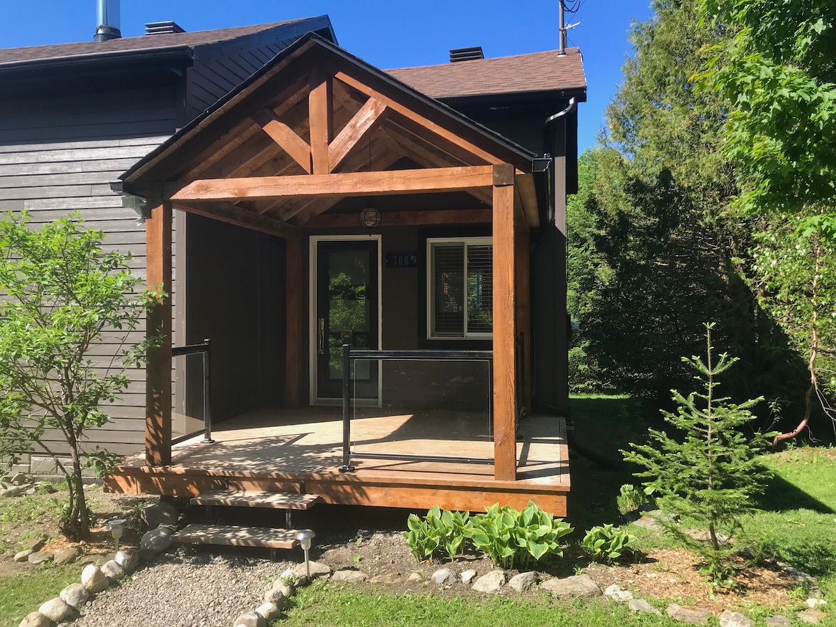Chalet Le SousBois Chalets à louer à SainteApollinedePatton