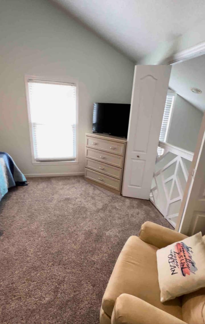 Upstairs bedroom