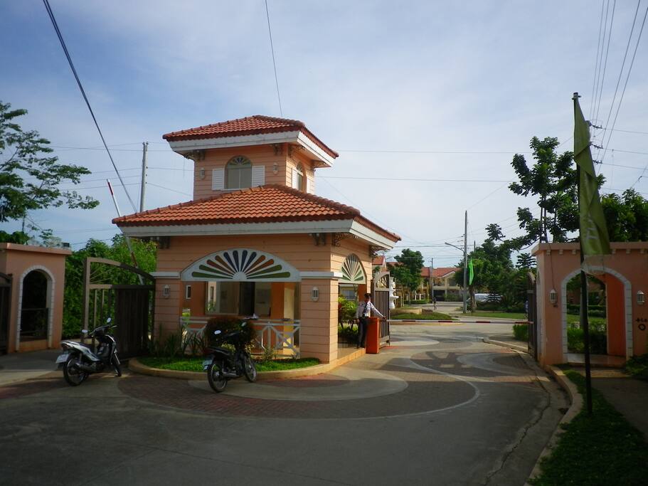 Security gate 24/7