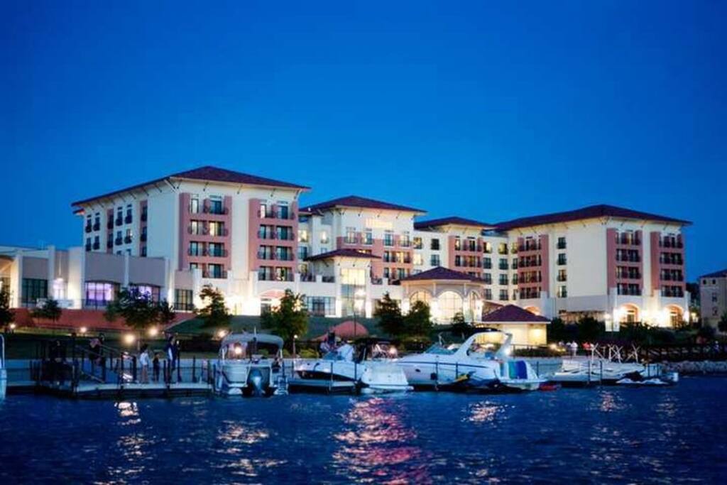 Rockwall Marina minutes away..!!!
