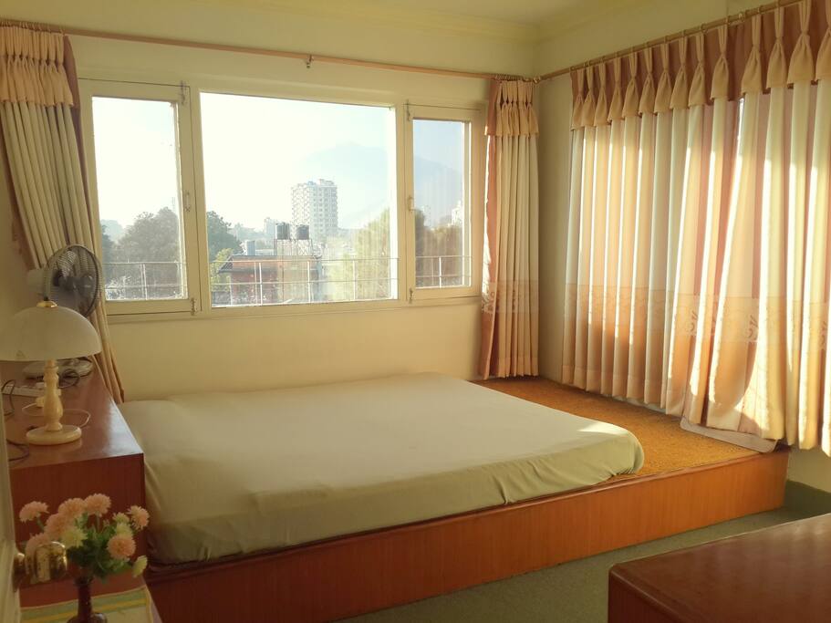 Bedroom: platform bed (optional)
