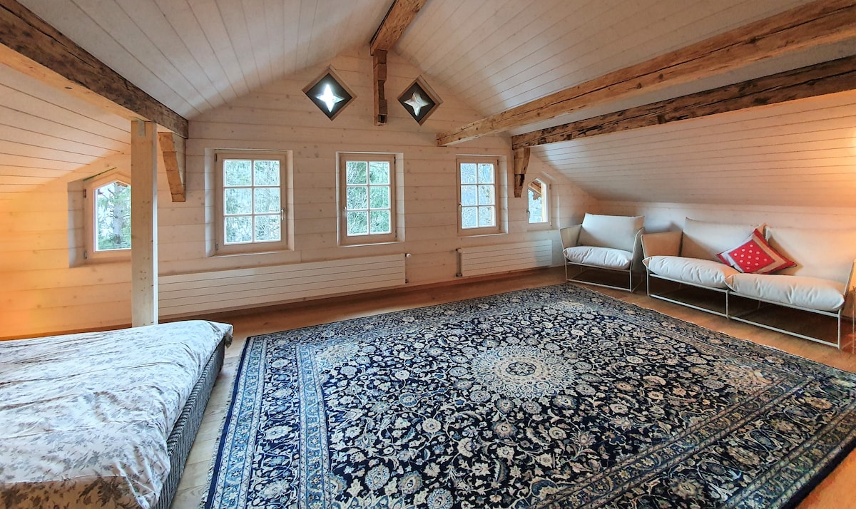 Spavaća soba na gornjem katu