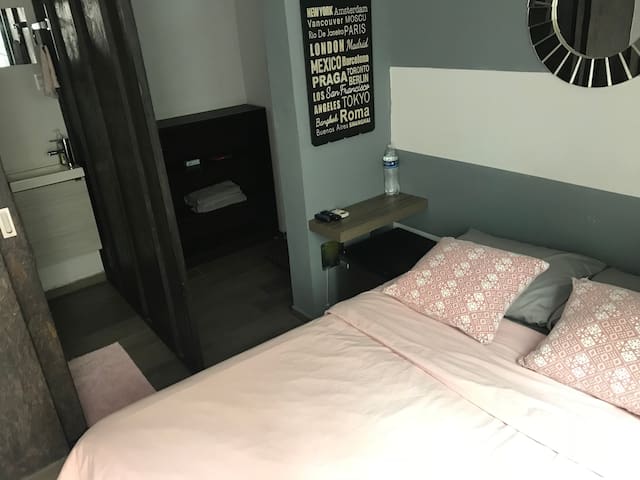 Independent room - golden zone