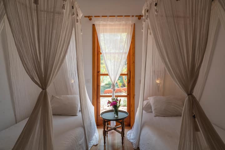 غرفة النوم 1