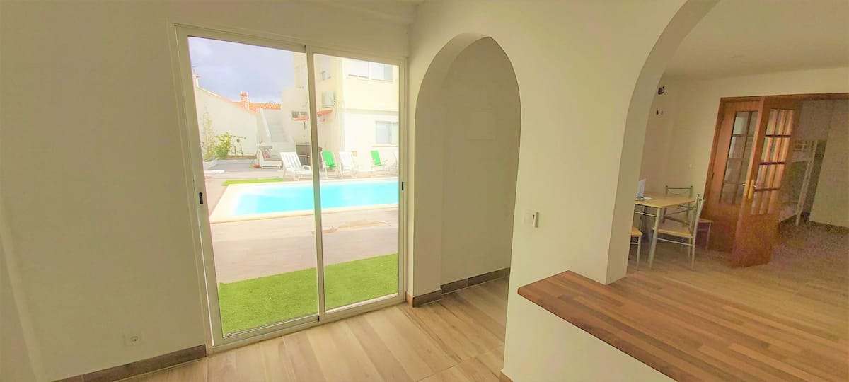 Apartamento com Piscina — 20 min de Lisboa