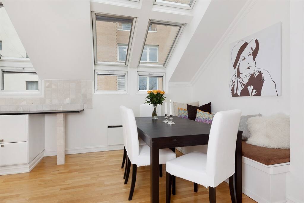 KITCHENAREA: