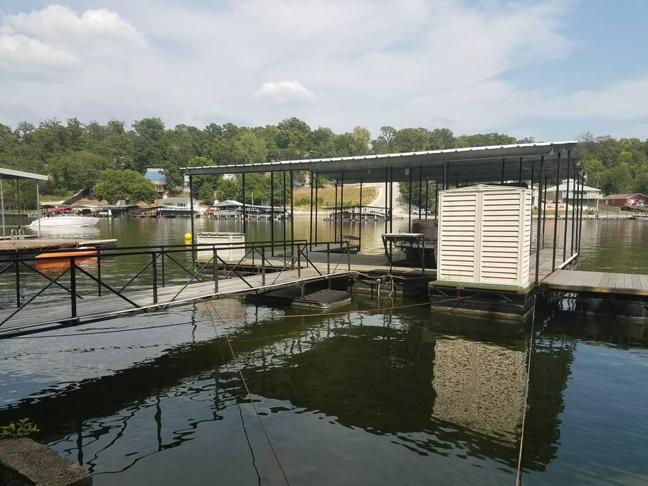 ABSOLUTELY THE EASIEST WALK A PERSON CAN HAVE TO THE DOCK