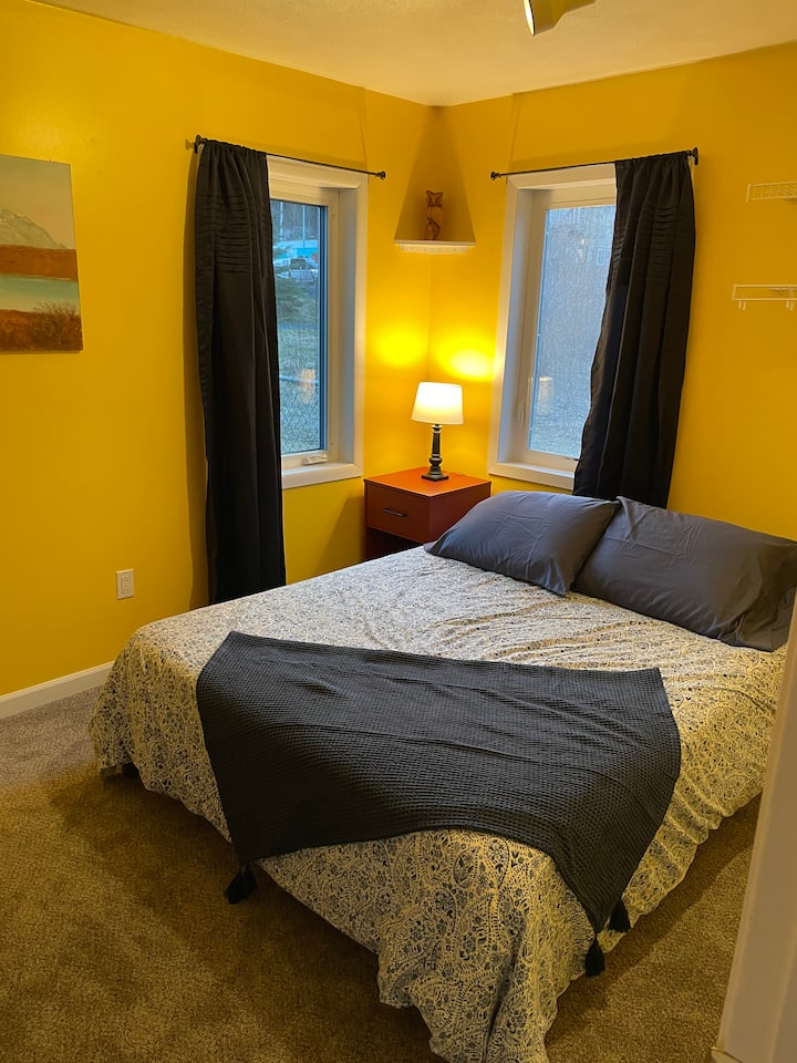 Newly update cottage located in the heart of town. Houses for Rent in