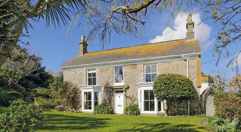 Historical Churchtown House - Whole House