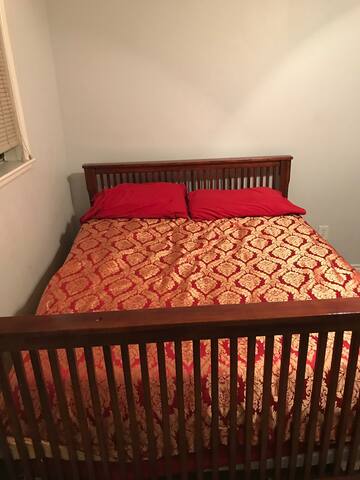 Bedroom for 2 in Fontana - 1