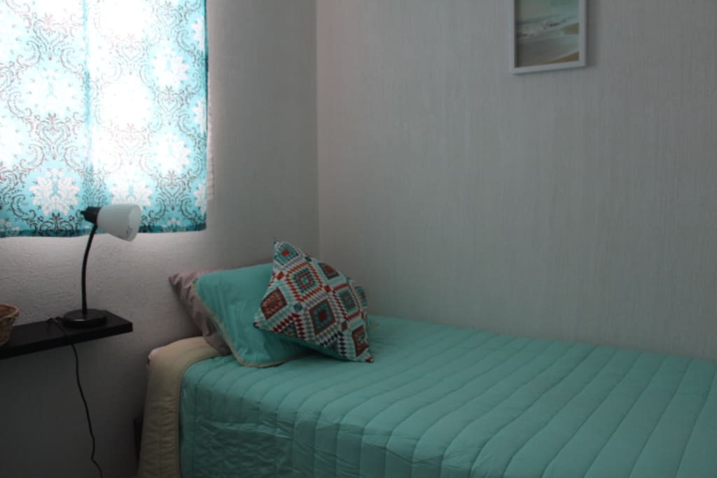 Room with single bed