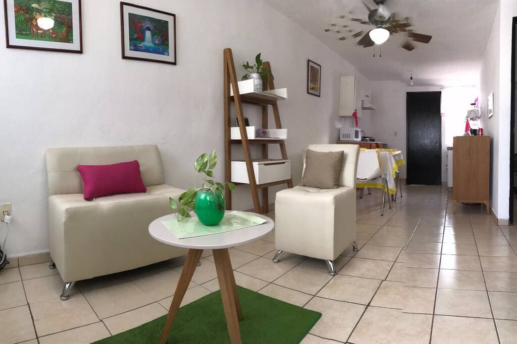 cuenta con todos los servicios para una estancia muy grata