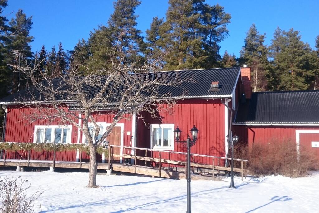 Mellangården, vårt B&B och vandrarhem