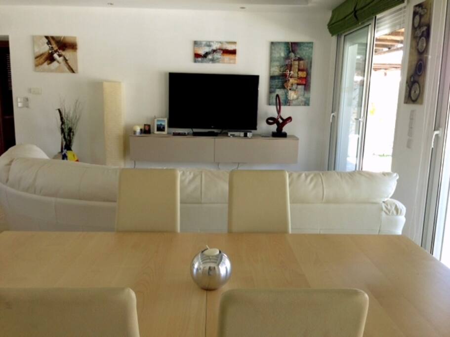 TV