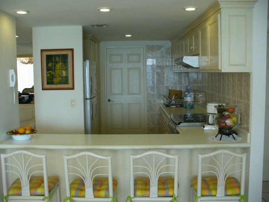 Cocina y barra