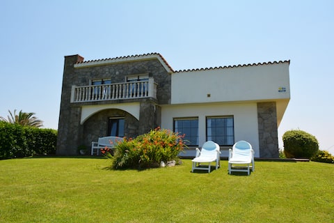 Casa Charo with spectacular ocean views