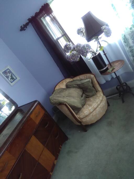 comfy reading chair