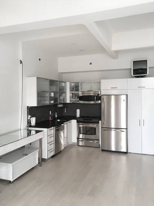 full kitchen