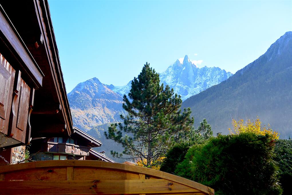 Vue sur l'Aiguille Verte et les Drus