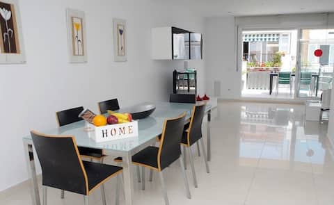 Top performing Airbnb: Montroig 3 Penthouse in Sitges