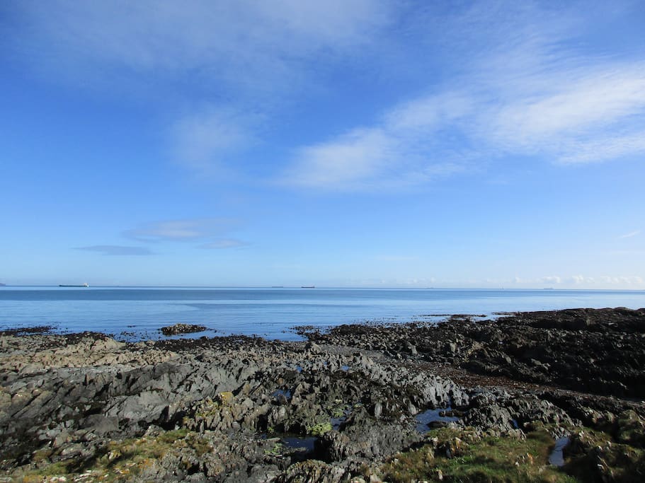 sea shore walks within