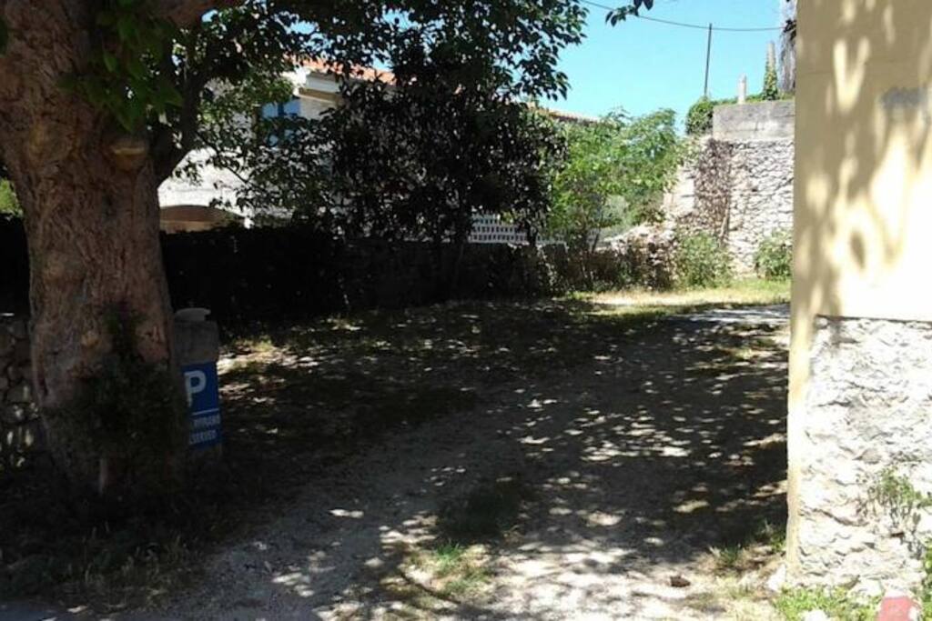 Private parking!