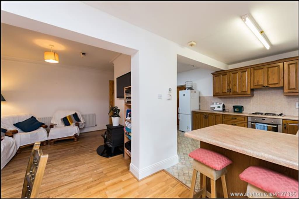 Kitchen & sitting room from dining area