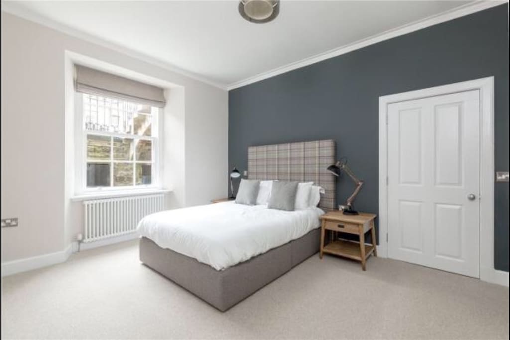 The stylish bedrooms all have king sized beds for a great nights sleep