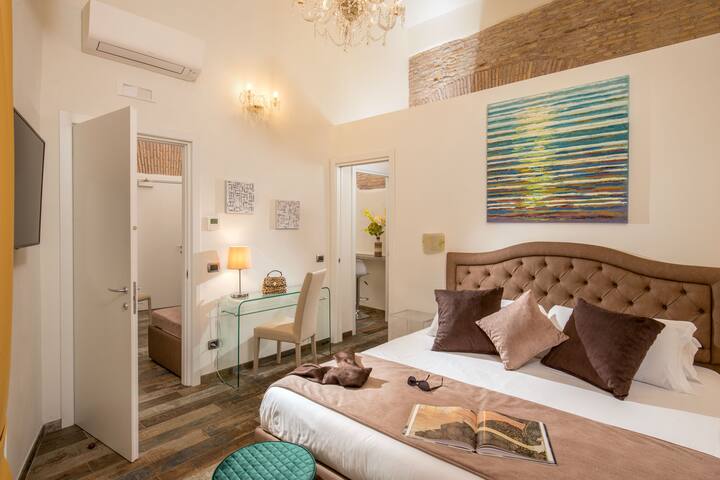 MySuite Tower Pantheon gallery image 4