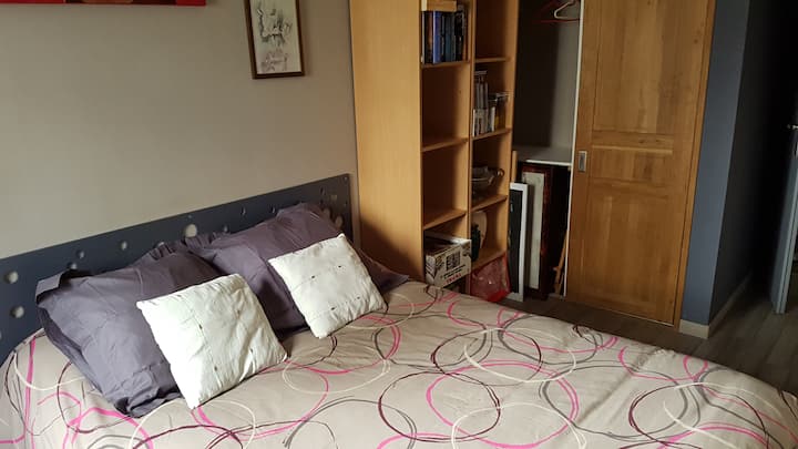 Dormitorio 2 con armario y armarios empotrados 