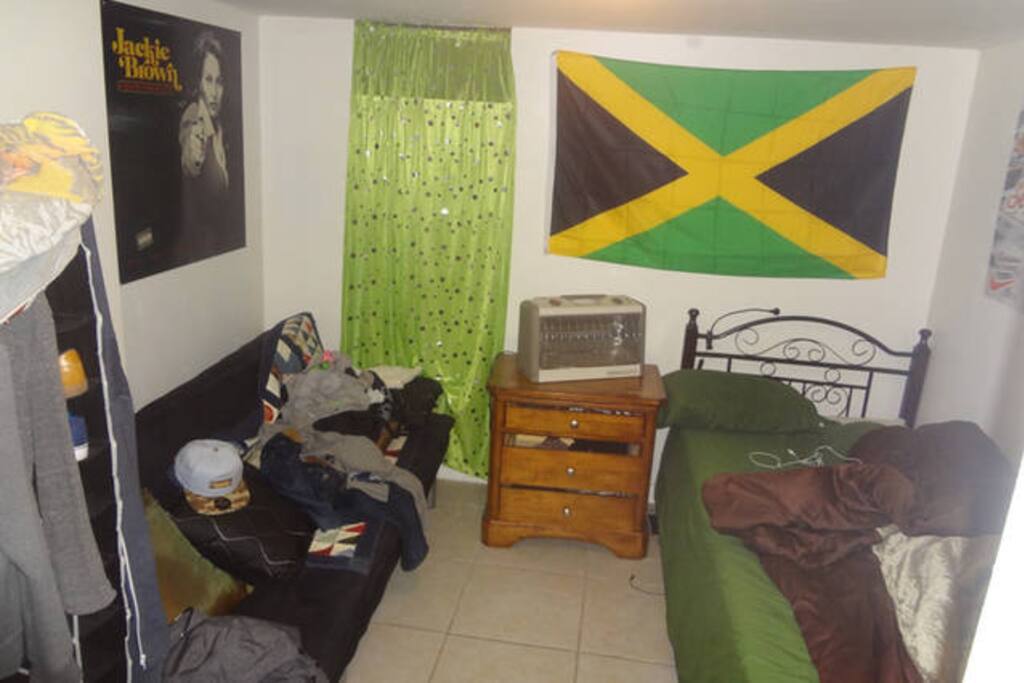 Double guest room with two single beds can accommodate up to two people