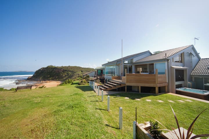 Beachfront House Turimetta