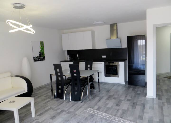 Exclusives Apartment 85 Qm Mit Garten Apartments For Rent In Jettingen Scheppach Bayern Germany