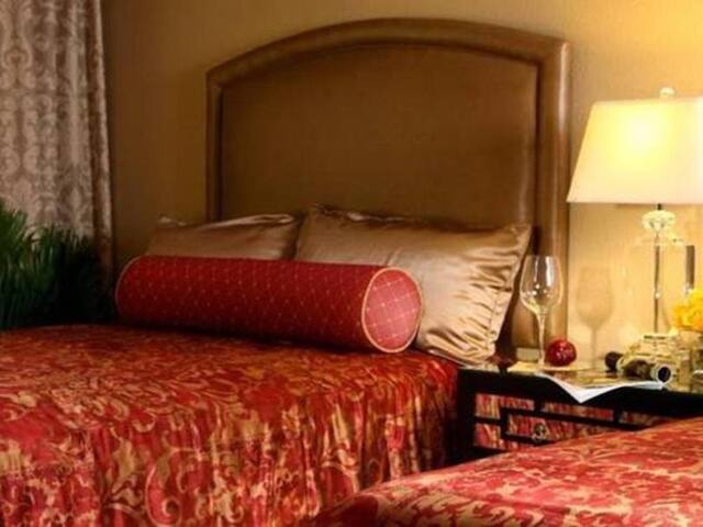 F1 Formula One 2BR Las Vegas Strip @ Jockey Club