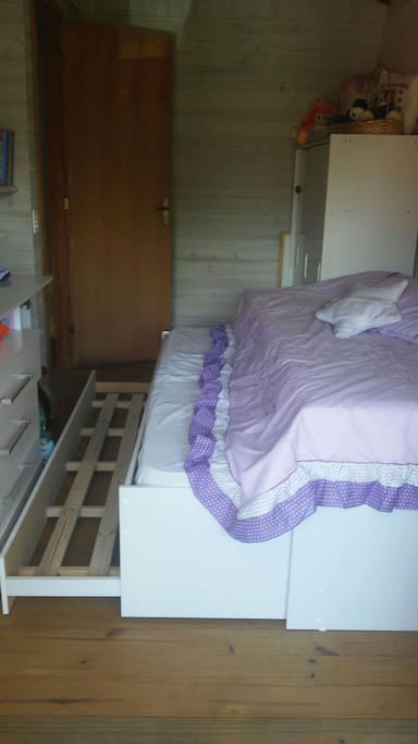 Quarto com tri cama