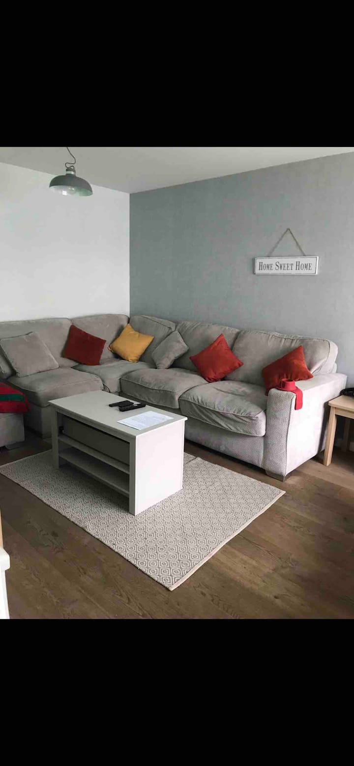 3 Bedroom Home Minutes Walk From Beach In St Clem - Jersey
