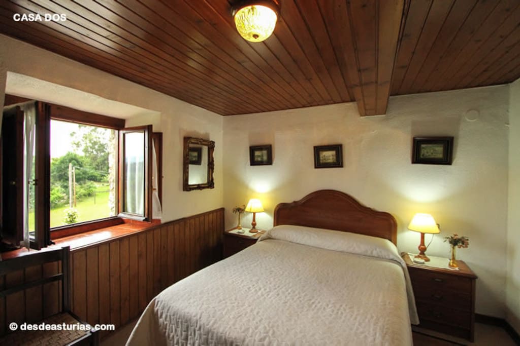 Dormitorio cama matrimonial