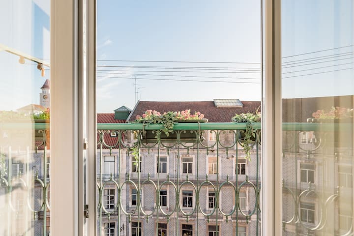 Casa de São Paulo-Ampla e repleta de luz a minutos do Mercado Time Out gallery image 4