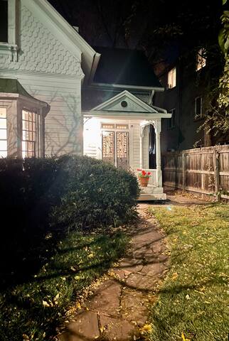 “The Cottage” Downtown Denver gallery image 2