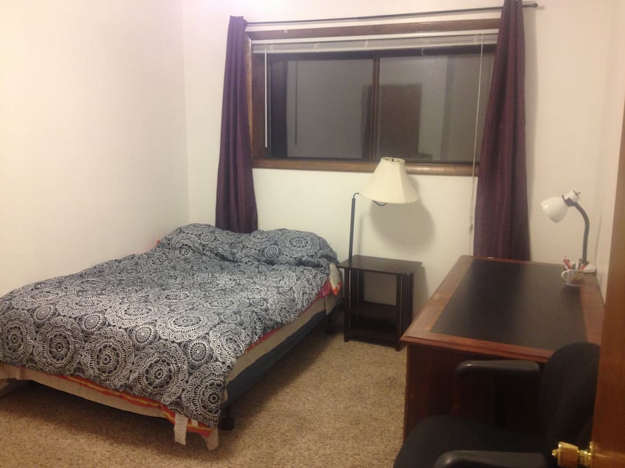 Office guest room